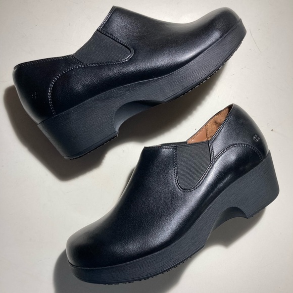 Shoes For Crews Shoes - Kelsey Cloggz • Slip Resistant • Shoes for Crews